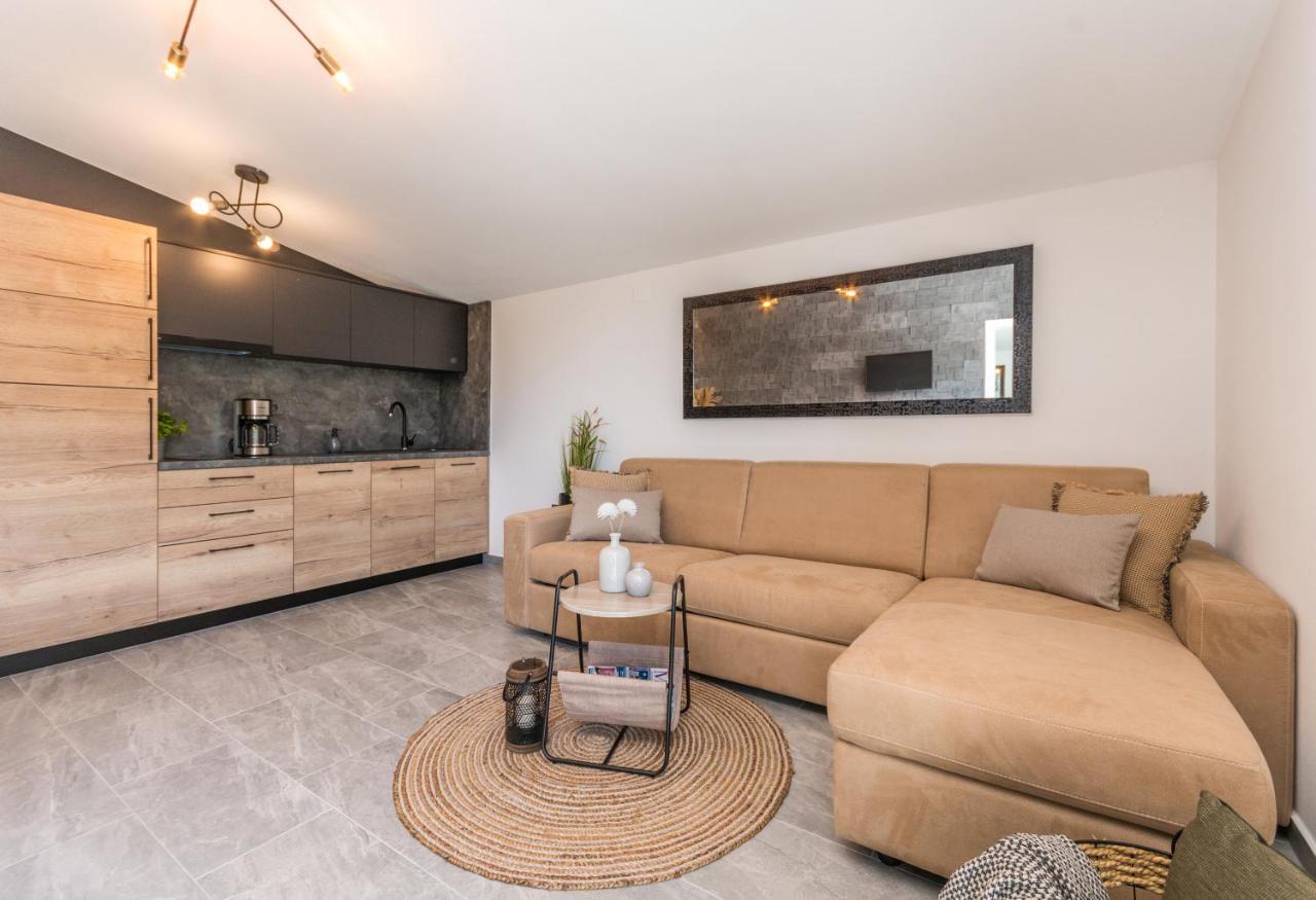 Marilu Luxury Apartment